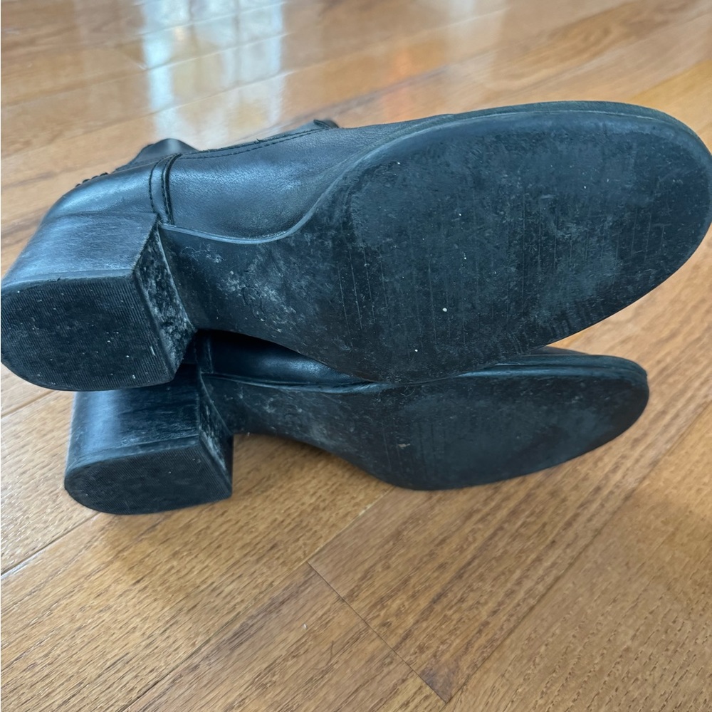 UGG Womens size 8 Black Ankle Boots - Picture 8 of 8